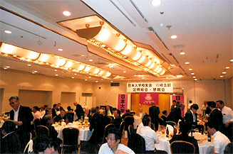 懇親会会場内